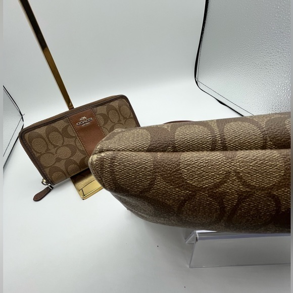 Coach New York canvas‎ leather crossbody bag and wallet. - Picture 6 of 12